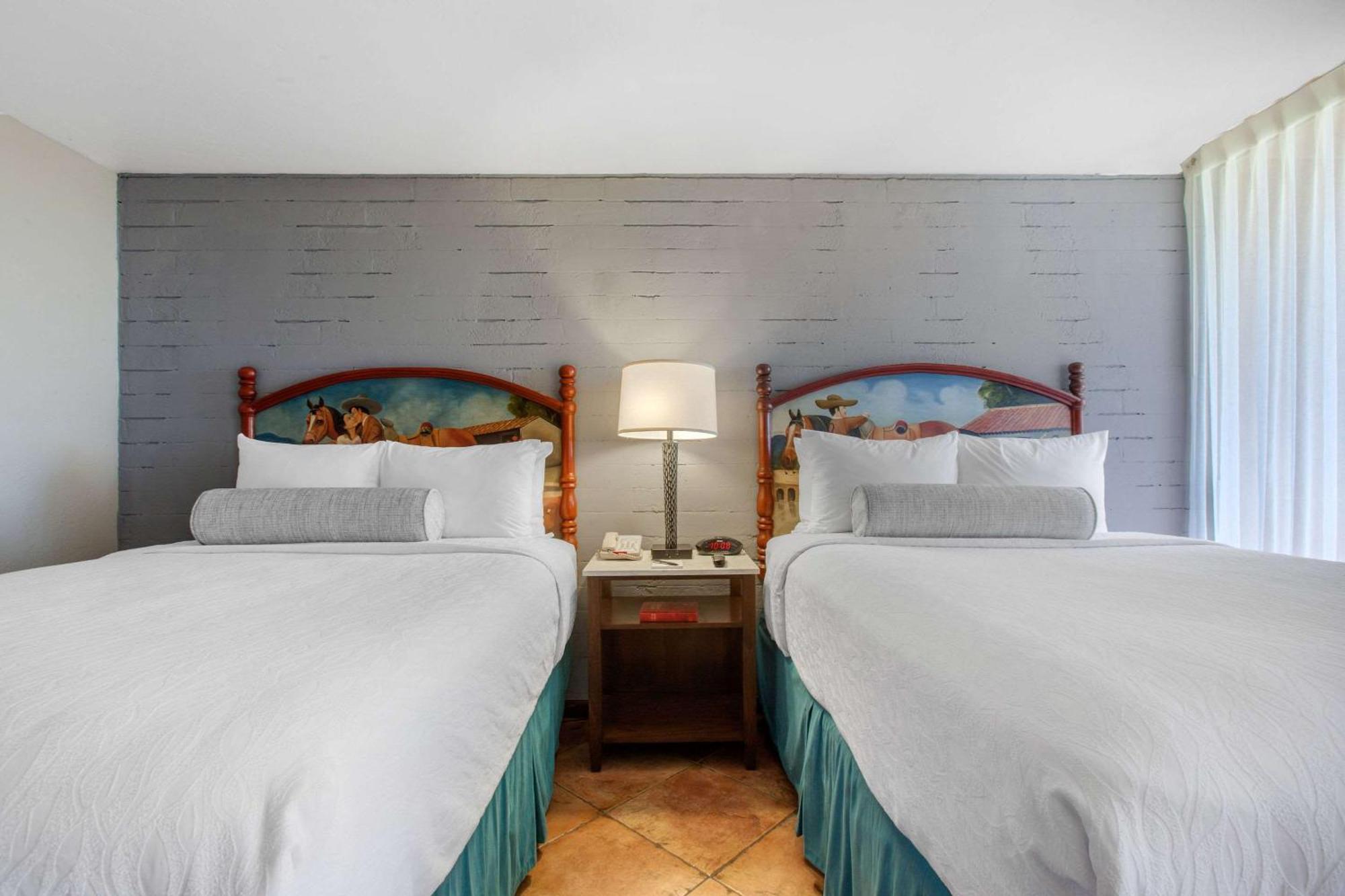 La Posada Lodge & Casitas, Ascend Hotel Collection Casas Adobes Exterior photo